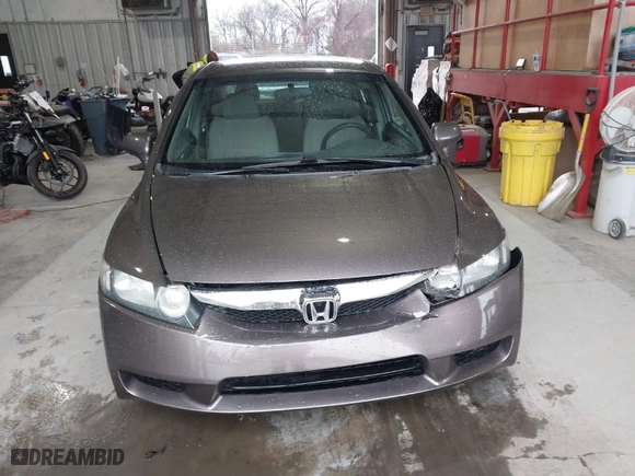 2011 Honda Civic Sdn LX with VIN 19XFA1F58BE034665, listed as a IAAI auction lot 41552809 with 170,852 mi miles. Bid and sale history available at carsss.com. Image 13.
