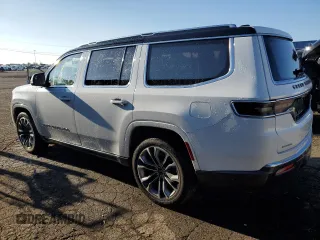 2022 Jeep Grand Wagoneer Series III with VIN 1C4SJVGP0NS113612, listed as a Copart auction lot 80022074 with 39,988 mi miles and Salvage title. Bid and sale history available at DreamBid. Image 2.