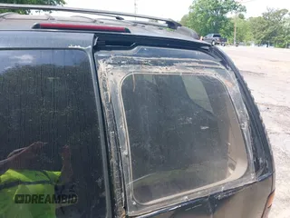 2001 Chevrolet Tahoe LS z VIN 1GNEC13T11J253789, wystawiony jako IAAI lot #42149420 z przebiegiem Nie podano mil oraz . Historia ofert i sprzedaży dostępna na DreamBid. Obrazek 15.