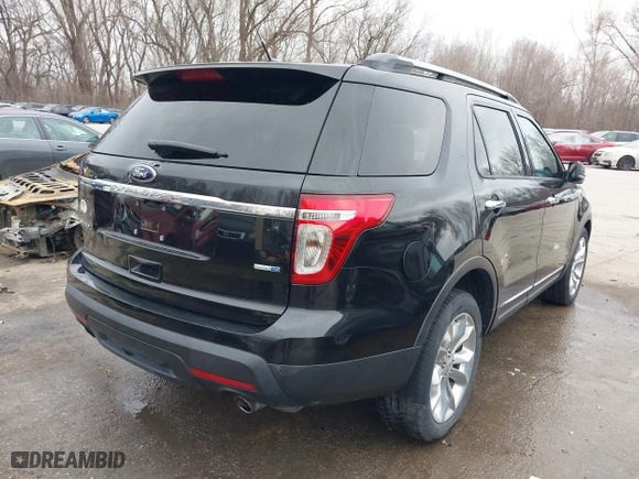 2013 Ford Explorer Limited with VIN 1FM5K8F84DGC14851, listed as a IAAI auction lot 41673589 with 158,194 mi miles. Bid and sale history available at carsss.com. Image 4.