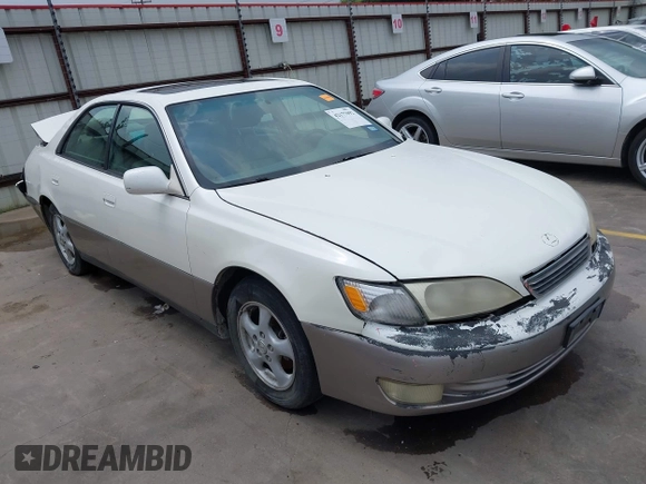 1998 Lexus ES 300 with VIN JT8BF28GXW0106483, listed as a IAAI auction lot 42177092 with Not provided miles and . Bid and sale history available at DreamBid. Image 1.
