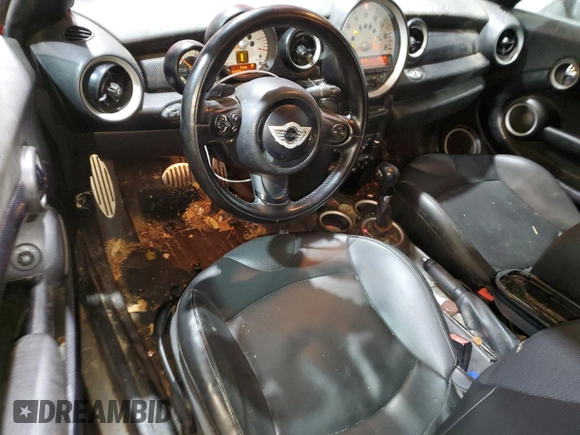 2012 MINI Roadster S with VIN WMWSY3C58CT144227, listed as a Copart auction lot 47918135 with 133,430 mi miles and Salvage Title. Bid and sale history available at DreamBid. Image 8.