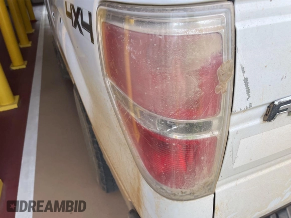2014 Ford F-150 XL with VIN 1FTFX1EF4EKE59231, listed as a IAAI auction lot 42631384 with 279,670 mi miles and . Bid and sale history available at DreamBid. Image 6.