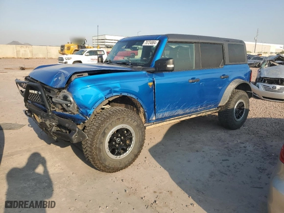 2023 Ford Bronco with VIN 1FMEE5DH6PLA97293, listed as a Copart auction lot 70724884 with 18,653 mi miles and Salvage Title. Bid and sale history available at carsss.com. Image 1.