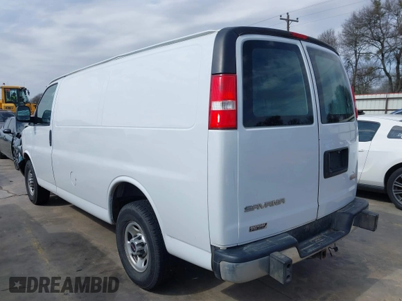 2019 GMC Savana Cargo with VIN 1GTW7AFGXK1220517, listed as a IAAI auction lot 41547025 with 131,264 mi miles. Bid and sale history available at carsss.com. Image 3.