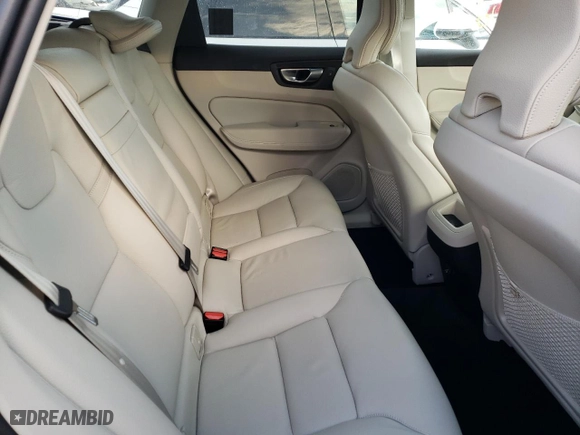 2020 Volvo XC60 Momentum with VIN YV4102DK4L1559865, listed as a Copart auction lot 63656072 with 0 mi miles. Bid and sale history available at carsss.com. Image 6.