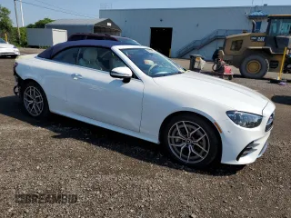 2023 Mercedes-Benz E-Class E 450 with VIN W1K1K5KB3PF197561, listed as a Copart auction lot 60275424 with 3,887 mi miles and Salvage Title. Bid and sale history available at carsss.com. Image 4.