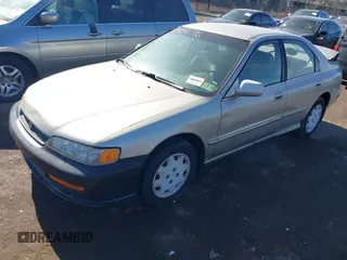 1996 Honda Accord LX with VIN 1HGCD5639TA032042, listed as a IAAI auction lot 41508186 with Not Provided miles and . Bid and sale history available at carsss.com. Image 2.
