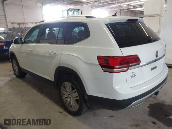 2019 Volkswagen Atlas SE z VIN 1V2UR2CA2KC545740, wystawiony jako IAAI lot #41968203 z przebiegiem 78 080 mil mil oraz . Historia ofert i sprzedaży dostępna na DreamBid. Obrazek 3.