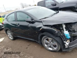 2021 Honda HR-V LX with VIN 3CZRU6H30MM711305, listed as a IAAI auction lot 41698738 with 38,466 mi miles. Bid and sale history available at carsss.com. Image 13.
