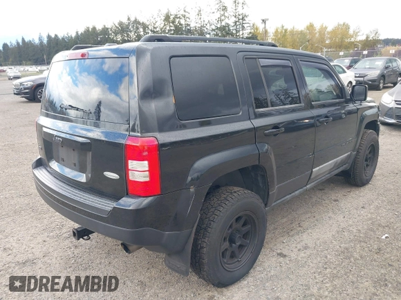 2011 Jeep Patriot Latitude with VIN 1J4NF1GBXBD122372, listed as a IAAI auction lot 40814309 with 179,523 mi miles and . Bid and sale history available at DreamBid. Image 4.