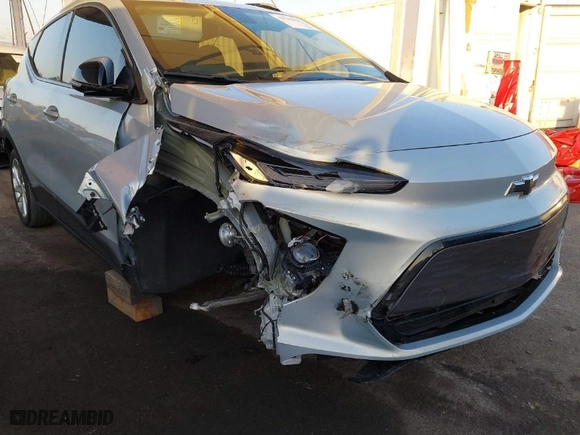 2023 Chevrolet Bolt EUV LT with VIN 1G1FY6S0XP4184099, listed as a IAAI auction lot 41349439 with 10,605 mi miles. Bid and sale history available at carsss.com. Image 6.