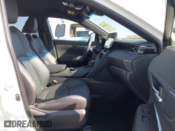 2024 Toyota Venza LE with VIN JTEAAAAH7RJ155305, listed as a IAAI auction lot 42184586 with 15,805 mi miles and . Bid and sale history available at DreamBid. Image 5.