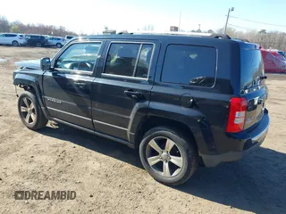 2016 Jeep Patriot Latitude with VIN 1C4NJRFB4GD580484, listed as a IAAI auction lot 42006184 with 178,265 mi miles. Bid and sale history available at carsss.com. Image 3.