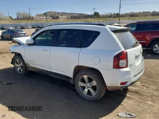 2017 Jeep Compass Latitude z VIN 1C4NJDEB5HD171724, wystawiony jako Copart lot #52525425 z przebiegiem 91 514 mil mil oraz Szkoda całkowita • Salvage title. Historia ofert i sprzedaży dostępna na DreamBid. Obrazek 2.