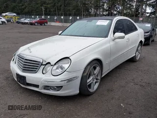 2008 Mercedes-Benz E-Class 3.0L with VIN WDBUF22X08B216886, listed as a IAAI auction lot 41950163 with 155,654 mi miles. Bid and sale history available at carsss.com. Image 2.