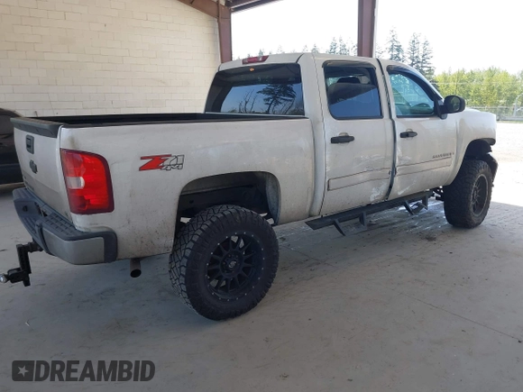 2008 Chevrolet Silverado 1500 LTZ with VIN 3GCEK13338G307620, listed as a IAAI auction lot 42117372 with 171,064 mi miles. Bid and sale history available at carsss.com. Image 4.