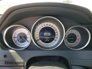 2013 Mercedes-Benz C 350 с VIN WDDGJ5HB1DF957633, выставлен на аукционе Copart как лот 65576675 с пробегом 232 132 миль миль и Списание • Salvage title. История ставок и продаж доступна на DreamBid. Изображение 9.