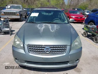 2005 Nissan Altima 2.5 S with VIN 1N4AL11DX5C269251, listed as a IAAI auction lot 41979332 with 236,068 mi miles. Bid and sale history available at carsss.com. Image 6.