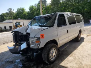 2014 Ford Econoline Passenger XL z VIN 1FBSS3BL5EDA87037, wystawiony jako Copart lot #56159675 z przebiegiem Nie podano mil oraz Szkody całkowita. Historia ofert i sprzedaży dostępna na DreamBid. Obrazek 1.