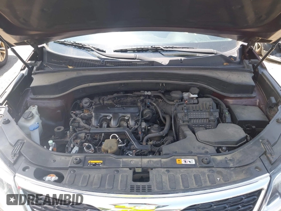 2014 Kia Sorento LX with VIN 5XYKTDA72EG537585, listed as a IAAI auction lot 42647961 with 98,138 mi miles and . Bid and sale history available at DreamBid. Image 10.