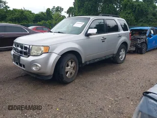 2012 Ford Escape XLT z VIN 1FMCU9D76CKA78378, wystawiony jako IAAI lot #42649925 z przebiegiem 282 992 mil mil oraz . Historia ofert i sprzedaży dostępna na DreamBid. Obrazek 2.