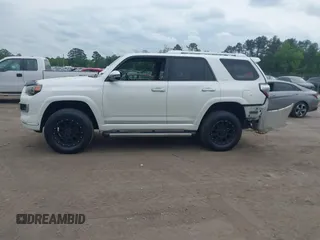 2014 Toyota 4Runner Limited with VIN JTEBU5JR4E5185764, listed as a IAAI auction lot 42117308 with 199,477 mi miles. Bid and sale history available at carsss.com. Image 14.