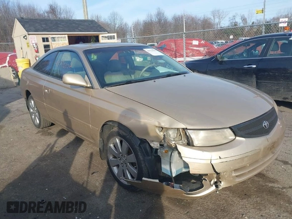 2000 Toyota Solara SE with VIN 2T1CG22P7YC303938, listed as a IAAI auction lot 41770102 with 163,137 mi miles. Bid and sale history available at carsss.com. Image 1.