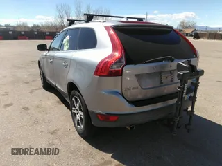 2011 Volvo XC60 3.0T with VIN YV4902DZ8B2172762, listed as a IAAI auction lot 41891617 with 165,252 mi miles and . Bid and sale history available at DreamBid. Image 3.