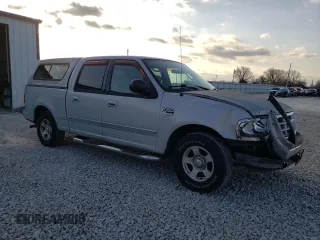 2003 Ford F-150 XLT with VIN 1FTRW07663KD78428, listed as a Copart auction lot 52673764 with 201,309 mi miles and Non Repairable. Bid and sale history available at carsss.com. Image 4.