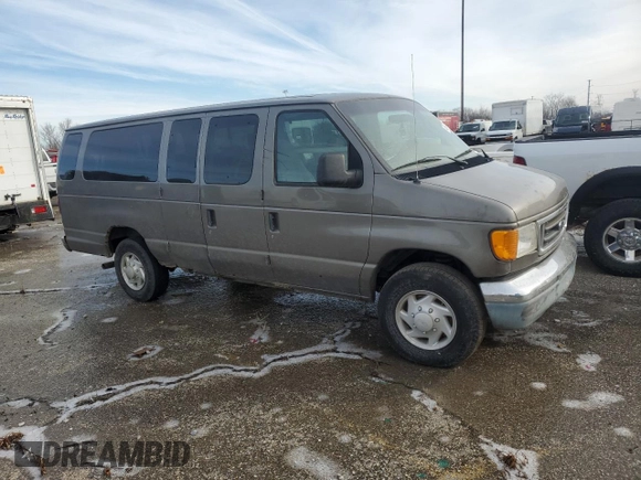 2003 Ford Econoline Passenger XL z VIN 1FBSS31L13HA66466, wystawiony jako Copart lot #43934125 z przebiegiem 163 221 mil mil oraz Czysty tytuł • Clean title. Historia ofert i sprzedaży dostępna na DreamBid. Obrazek 4.