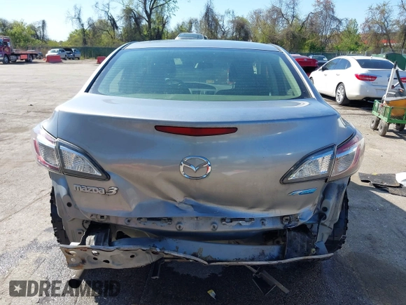 2013 Mazda Mazda3 i Sport with VIN JM1BL1U82D1709356, listed as a IAAI auction lot 42065418 with 122,622 mi miles. Bid and sale history available at carsss.com. Image 17.