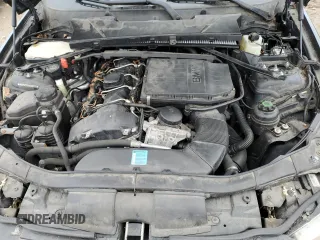 2009 BMW 3 Series 335i z VIN WBAPM73549A366759, wystawiony jako Copart lot #52532465 z przebiegiem 85 598 mil mil oraz Szkoda całkowita • Salvage title. Historia ofert i sprzedaży dostępna na DreamBid. Obrazek 11.