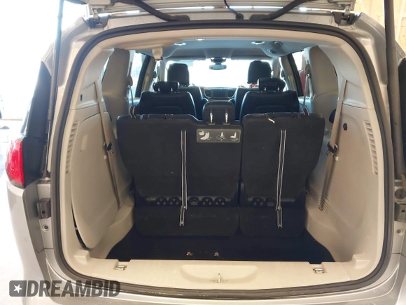 2021 Chrysler Voyager LXi with VIN 2C4RC1DG2MR506453, listed as a IAAI auction lot 41770938 with 90,255 mi miles and . Bid and sale history available at DreamBid. Image 17.