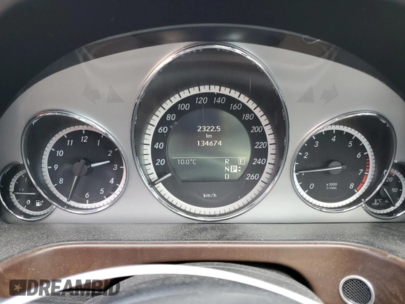 2011 Mercedes-Benz E 550 Luxury with VIN WDDHF9AB5BA386617, listed as a Copart auction lot 49621515 with 134,674 mi miles and Clean title. Bid and sale history available at DreamBid. Image 9.
