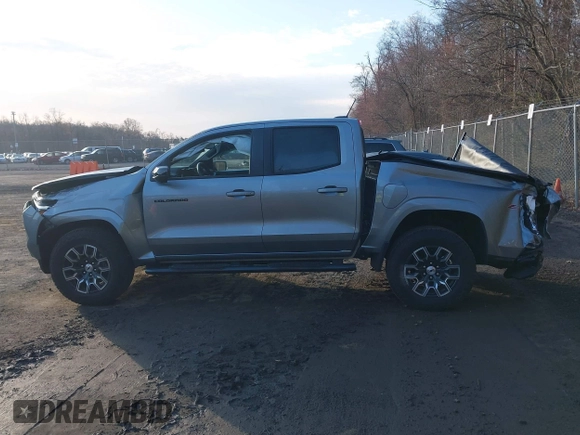 2024 Chevrolet Colorado 4WD Z71 with VIN 1GCPTDEK3R1122785, listed as a IAAI auction lot 41836221 with 3,313 mi miles and . Bid and sale history available at DreamBid. Image 15.