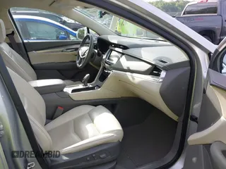 2017 Cadillac XT5 Luxury FWD z VIN 1GYKNBRS8HZ265955, wystawiony jako IAAI lot #42198769 z przebiegiem 125 086 mil mil oraz . Historia ofert i sprzedaży dostępna na DreamBid. Obrazek 5.