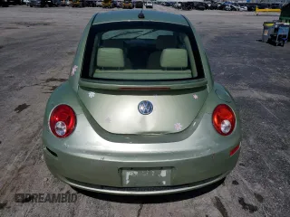 2009 Volkswagen Beetle S with VIN 3VWRW31CX9M510525, listed as a Copart auction lot 60941165 with 132,959 mi miles and Salvage title. Bid and sale history available at DreamBid. Image 6.