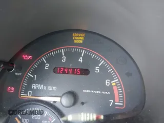 2004 Pontiac Grand Am SE1 with VIN 1G2NF52E84C214785, listed as a IAAI auction lot 42529688 with 124,415 mi miles and . Bid and sale history available at DreamBid. Image 7.