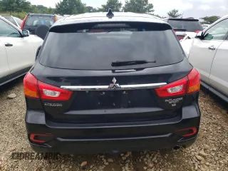 2019 Mitsubishi Outlander SE with VIN JA4AP4AU7KU017439, listed as a Copart auction lot 55813775 with Not provided miles and Clean title. Bid and sale history available at DreamBid. Image 6.