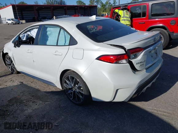 2022 Toyota Corolla SE with VIN 5YFS4MCE6NP133516, listed as a IAAI auction lot 41849024 with 45,792 mi miles. Bid and sale history available at carsss.com. Image 3.