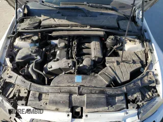 2007 BMW 3 Series 328i with VIN WBAWV13597P117499, listed as a Copart auction lot 42053095 with 230,508 mi miles and Salvage title. Bid and sale history available at DreamBid. Image 12.