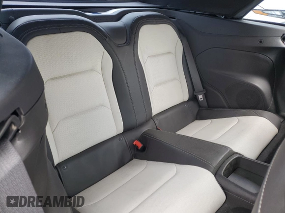 2019 Chevrolet Camaro 2SS z VIN 1G1FH3D70K0108433, wystawiony jako Copart lot #54542274 z przebiegiem 37 726 mil mil oraz Szkoda całkowita • Salvage title. Historia ofert i sprzedaży dostępna na DreamBid. Obrazek 10.