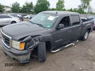 2010 GMC Sierra 1500 with VIN 3GTRCVE33AG197726, listed as a IAAI auction lot 42267798 with 116,831 mi miles and . Bid and sale history available at DreamBid. Image 19.