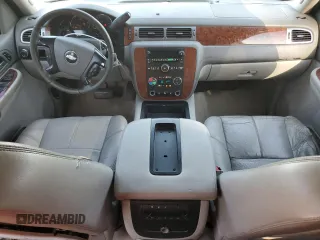 2007 Chevrolet Suburban LS with VIN 1GNFC16097J403193, listed as a Copart auction lot 51236075 with 191,350 mi miles and Salvage title. Bid and sale history available at DreamBid. Image 8.