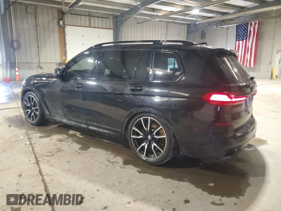 2022 BMW X7 M50i with VIN 5UXCX6C0XN9K45266, listed as a Copart auction lot 45732455 with 29,660 mi miles and Salvage Title. Bid and sale history available at carsss.com. Image 2.