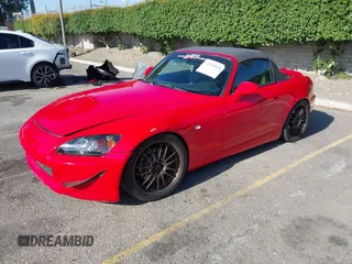 2005 Honda S2000 z VIN JHMAP21465S000043, wystawiony jako IAAI lot #42239018 z przebiegiem 165 466 mil mil oraz . Historia ofert i sprzedaży dostępna na DreamBid. Obrazek 2.