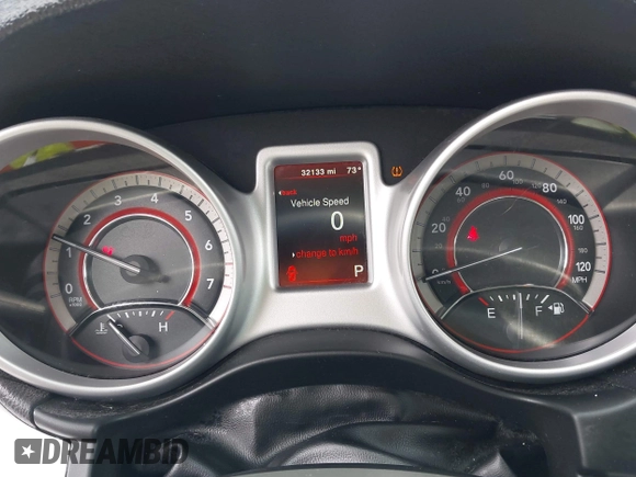 2019 Dodge Journey SE with VIN 3C4PDCBB6KT833777, listed as a IAAI auction lot 42411738 with 32,133 mi miles and . Bid and sale history available at DreamBid. Image 7.