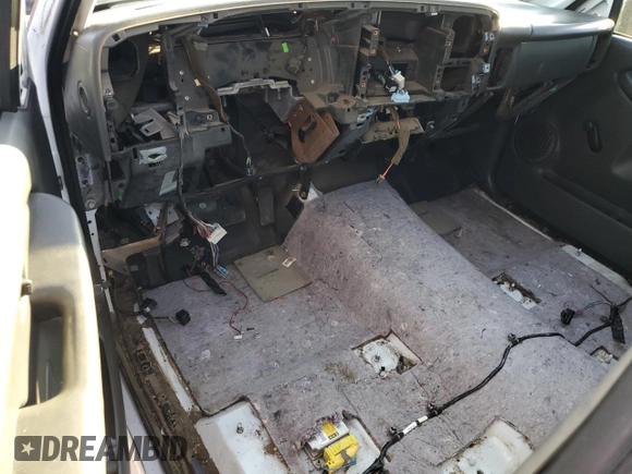 2005 Chevrolet Silverado 1500 Work Truck with VIN 1GCEC14V75Z170660, listed as a Copart auction lot 46538515 with Not provided miles and Non repairable. Bid and sale history available at DreamBid. Image 8.