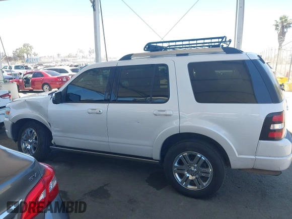 2010 Ford Explorer Limited z VIN 1FMEU7F8XAUA50443, wystawiony jako IAAI lot #42666751 z przebiegiem 86 801 mil mil oraz . Historia ofert i sprzedaży dostępna na DreamBid. Obrazek 14.